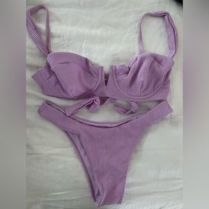 Monday Swimwear Clovelly top & Byron bottom size V PINK